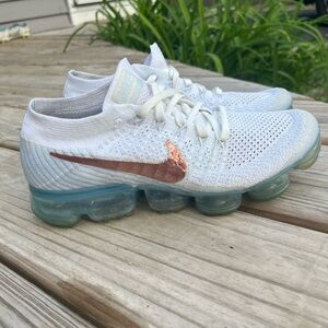 Women’s Nike Air Vapormax Flyknit Sneakers